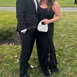 Lulu's Elegant Black Maxi Dress with ruffled slit